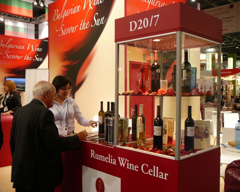 Международния панаир на виното в Лондон, 2011 - витрина с вина "Румелия"